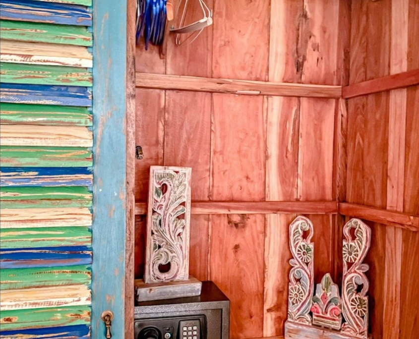 beautiful private villa for rent in lovina north bali