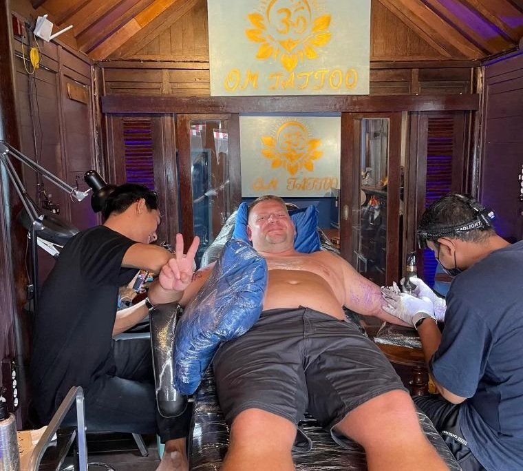 tattoo studios near Lovina Beach