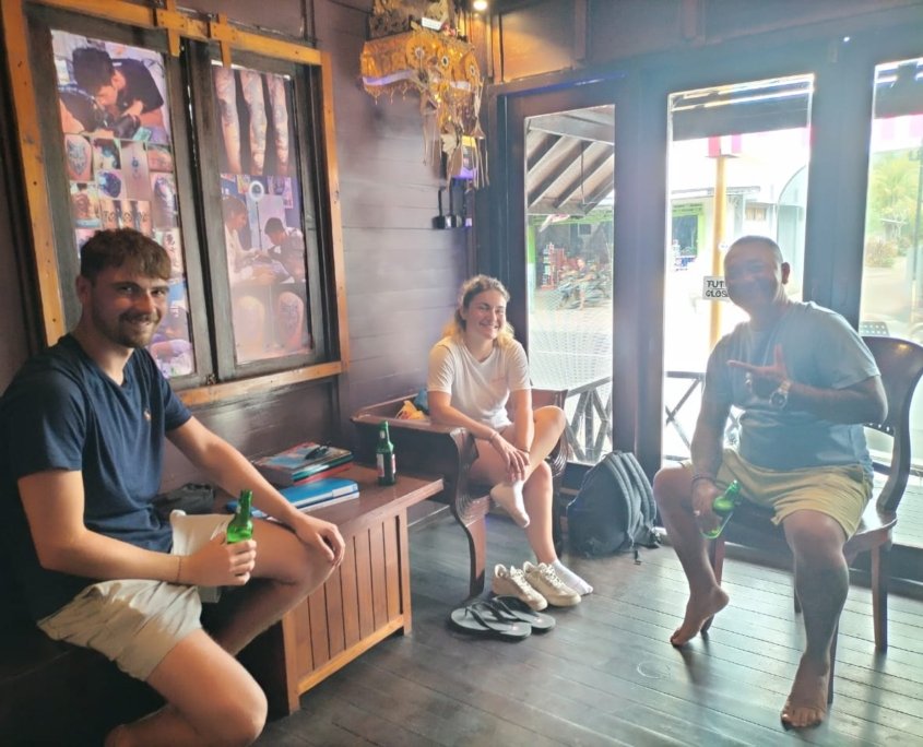 walk-in tattoo studio Lovina